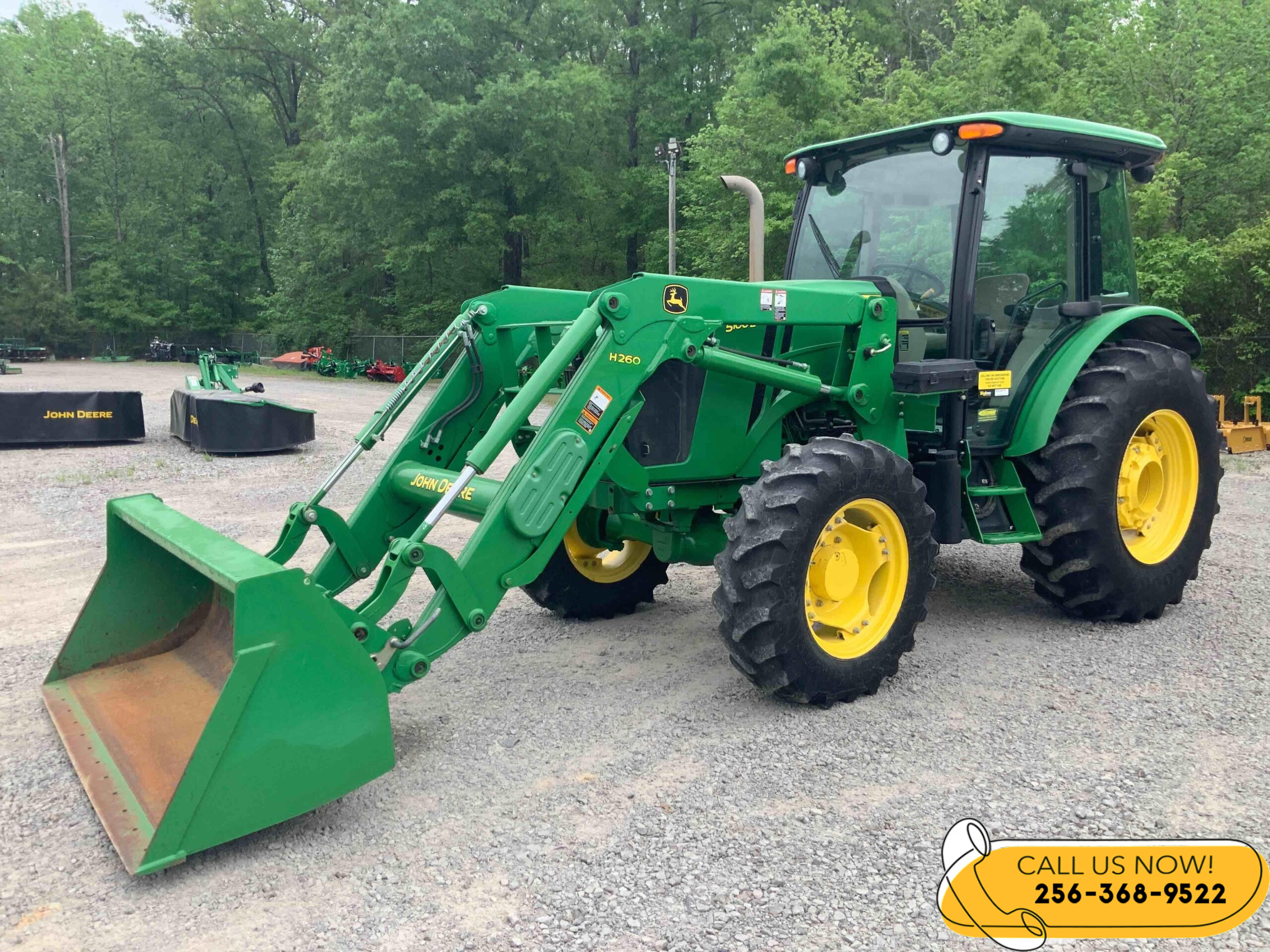 2013 John Deere 5100E